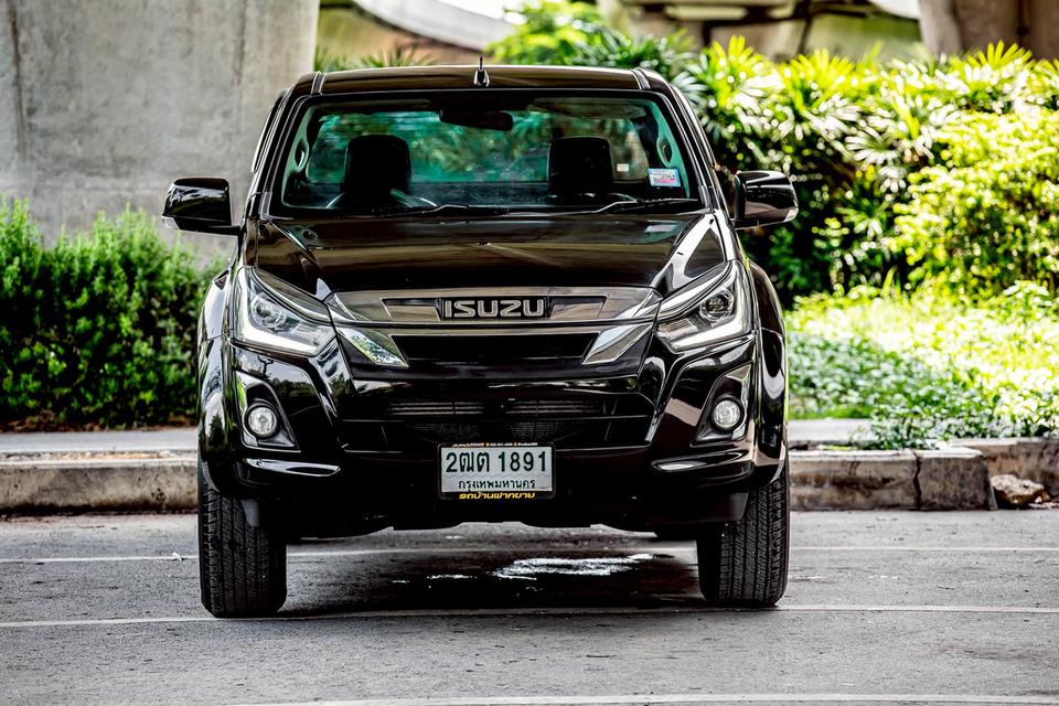 ISUZU D-MAX Hi-lander Cab 1.9 Ddi L ปี 2018 สีเทา มือเดียวป้ายแดง