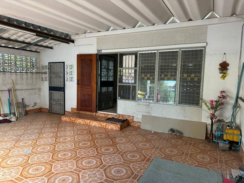 ขายทาวน์เฮ้าส์ หมู่บ้านแฟมิลี่แลนด์ ชลบุรี 2