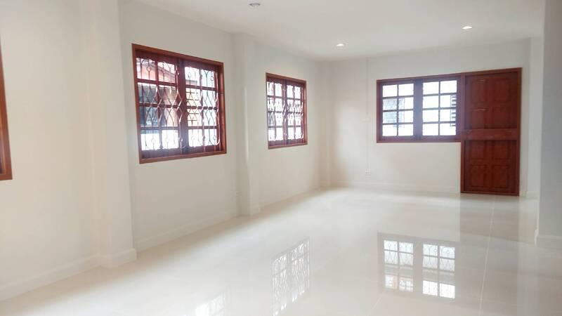 ขายบ้านเดี่ยวมือสอง โครงการ มณียา 4 (Maneeya4) แบรนด์ Property Perfect เนื้อที่ 54 ตร.ว. ใกล้รถไฟฟ้าสายสีม่วงสถานีบางรักน้อยท่าอิฐ และสถานีไทรม้า 8