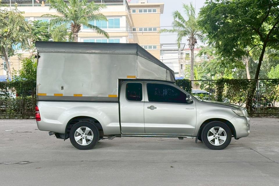 Toyota Hilux Vigo Champ Smart Cab 2.7 J LPG MT ปี 2011