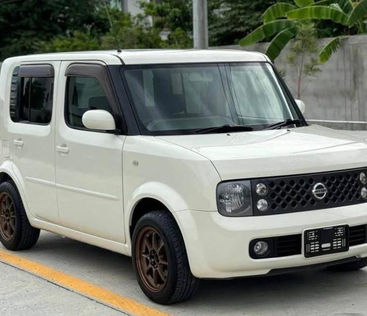 2011 Nissan Cube 2