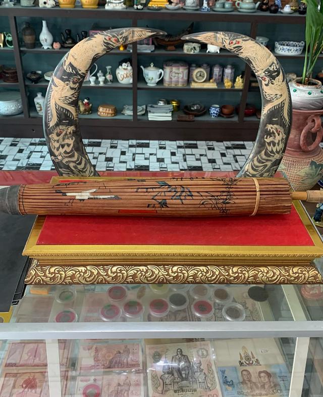 ร่มไม้ เขียนลาย 4
