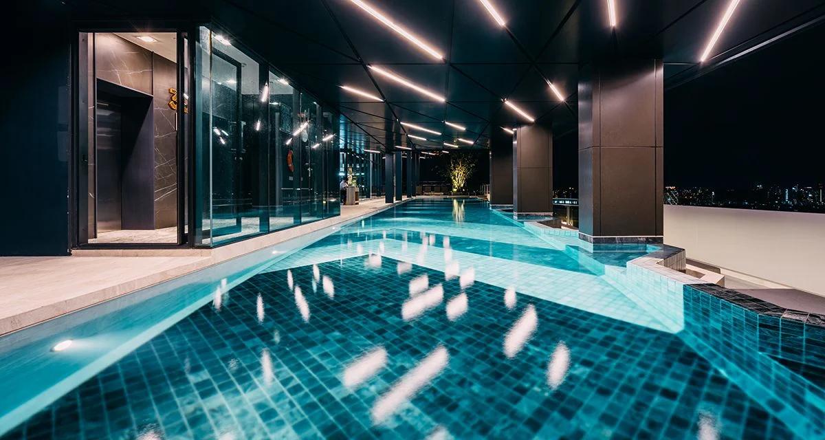 🏙️ คอนโดโมเดิร์นรีโนเวทใหม่ ไม่เคยปล่อยเช่า สวยหรูเหมือนห้องใหม่จากโครงการ พร้อมอยู่!! | 63.21 ตรม | 2 ห้องนอน 2 ห้องน้ำ | ชั้น 23 | BTS 200 เมตร 18