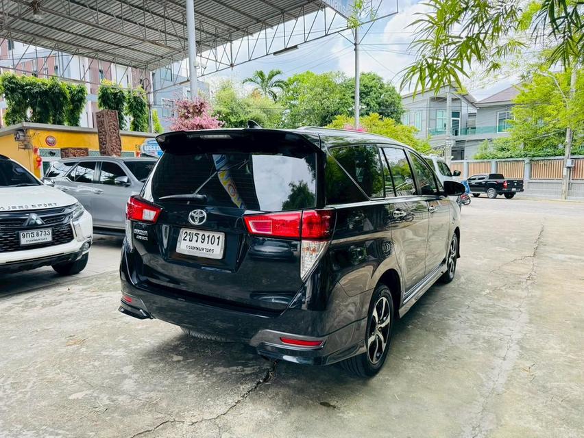 #เบาะ3แถว 7ที่นั่ง Toyota Innova Crysta 2.8 Premium 6AT ปี 2022