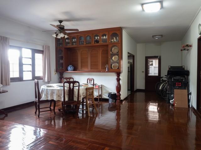 รหัสC7031 ขายบ้านเดี่ยว 2 ชั้น หมู่บ้านนวธานี เสรีไทยซอย59 หันหน้าทิศใต้ ใกล้มอเตอร์เวย์ 3