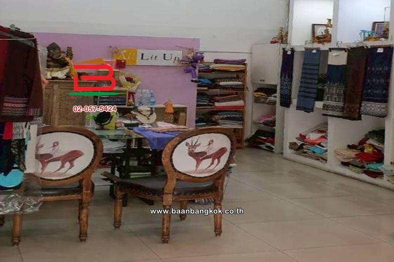 ขาย/เช่า อาคารพาณิชย์ 3.5 ชั้น เนื้อที่ 16 ตร.ว. ซอยเสนานิคม 1 (แยกลาดพร้าววังหิน) ถนนพหลโยธิน แขวงลาดพร้าว เขตลาดพร้าว 3
