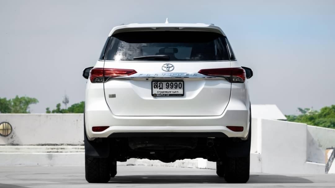 Toyota Fortuner 2.4 V 2WD ปี 2017 รหัส BAC9990 5