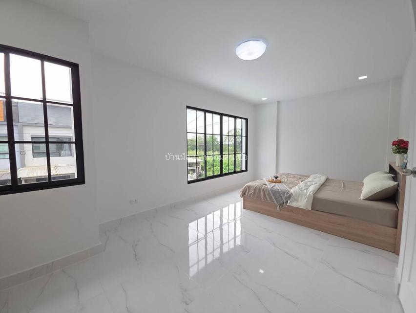 หมู่บ้านไอดีไซน์ วงแหวน-รามอินทรา 17