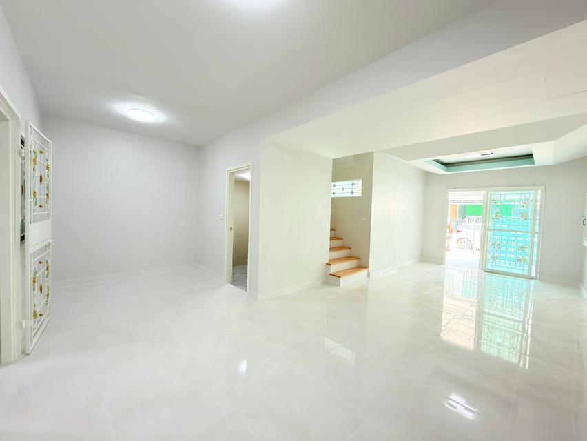 หมู่บ้านพฤกษาวิลล์55/2 ซ.31 (วงแหวน-รามอินทรา) โทรสอบถามราคา 5