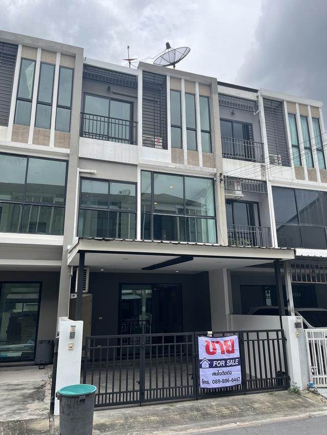 ทาวน์โฮม 3 ชั้น หมู่บ้านไพร์ม เกษตร-นวมินทร์ 1