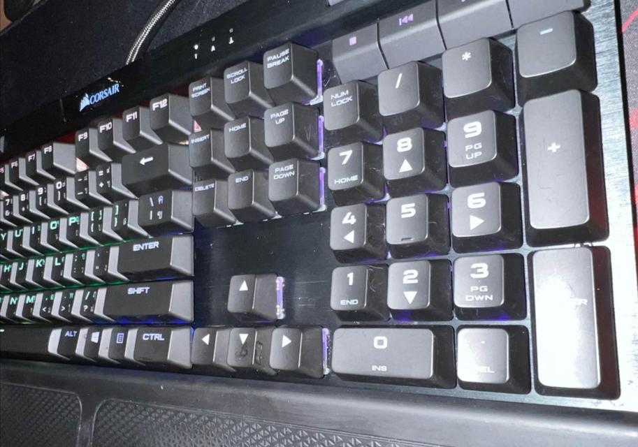 Corsair K70 RGB  MK.2 Blue  Switch 2