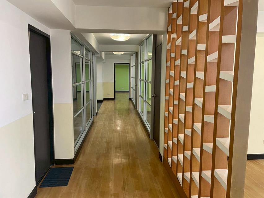 คอนโด หรือ พื้นที่สำนักงาน Office 150 ตรม ในอาคาร NT House พระราม 9 ซอย 13 บางกะปิ ห้วยขวาง ใกล้ MRT สถานี รฟม. 3