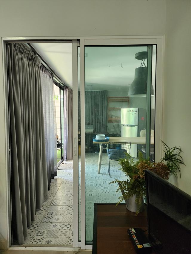 บ้านทาวเฮ้าส์2ชั้น หลังริม 9