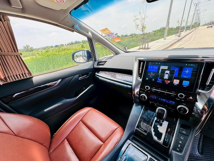 TOYOTA ALPHARD 2.5 HYBRID X E-FOUR 4WD 2020 12
