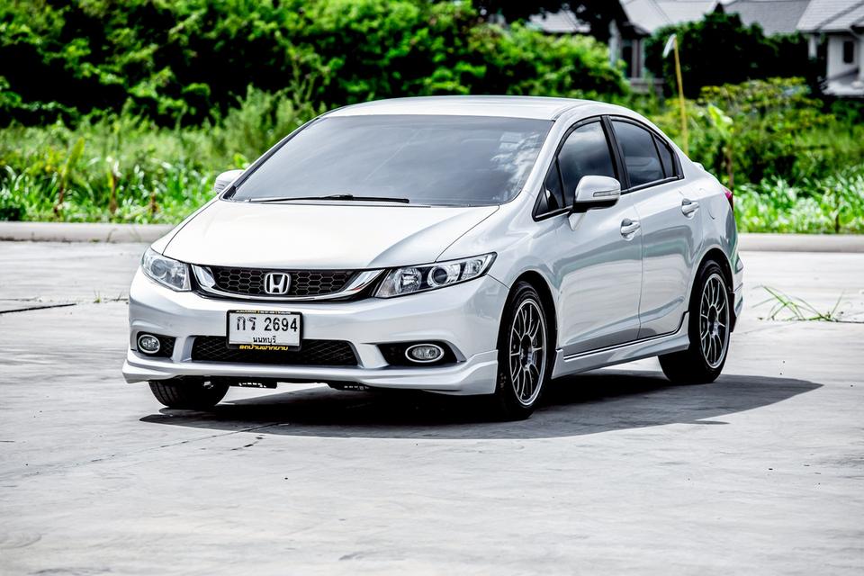 Honda Civic Fb 1.8E เบาะไฟฟ้า สีเทา ปี 2012 มือเดียวป้ายแดง