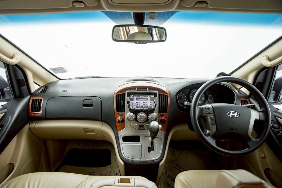 รหัสรถ 1E271 HYUNDAI H1 2.5 DELUXE 2014