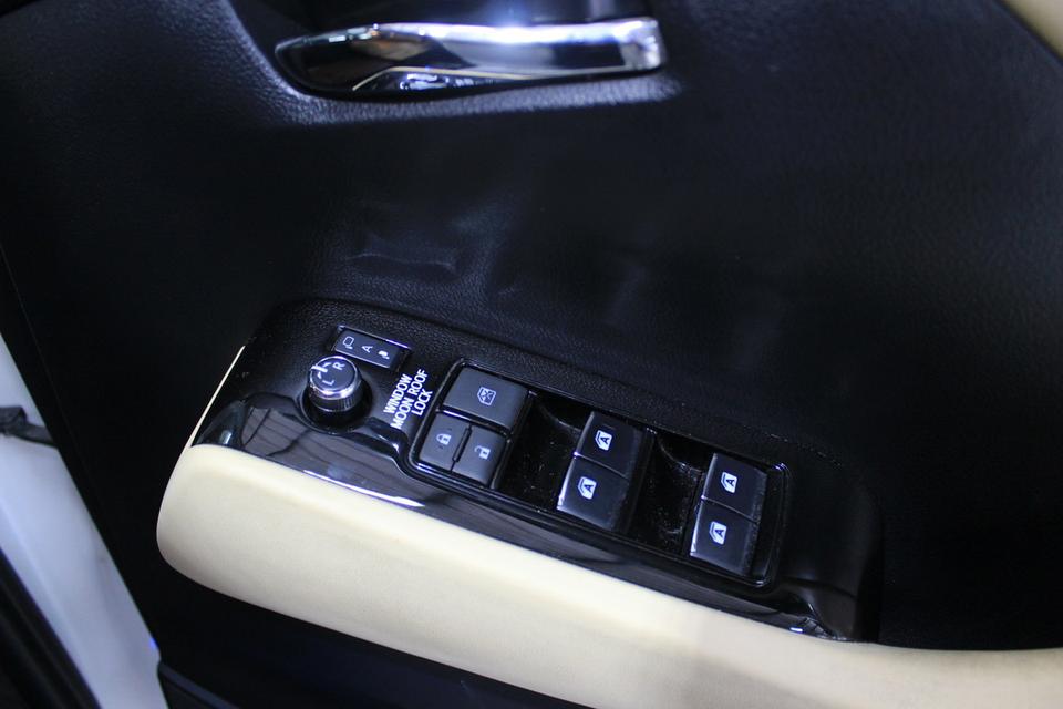 รหัสรถ JRS7468 Toyota Alphard 30 hybrid 2020 แต่งเป็น 40 look  18