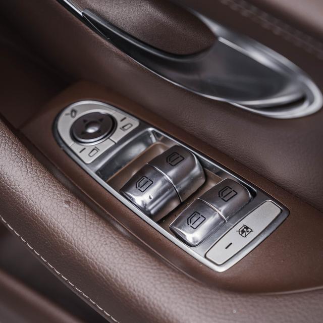 รหัสรถ 67GG5959 Benz E350e W213 ปี 2017 14