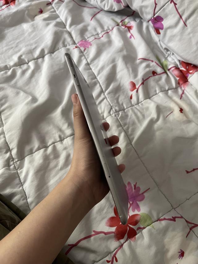 ipad mini4 128gb. 5