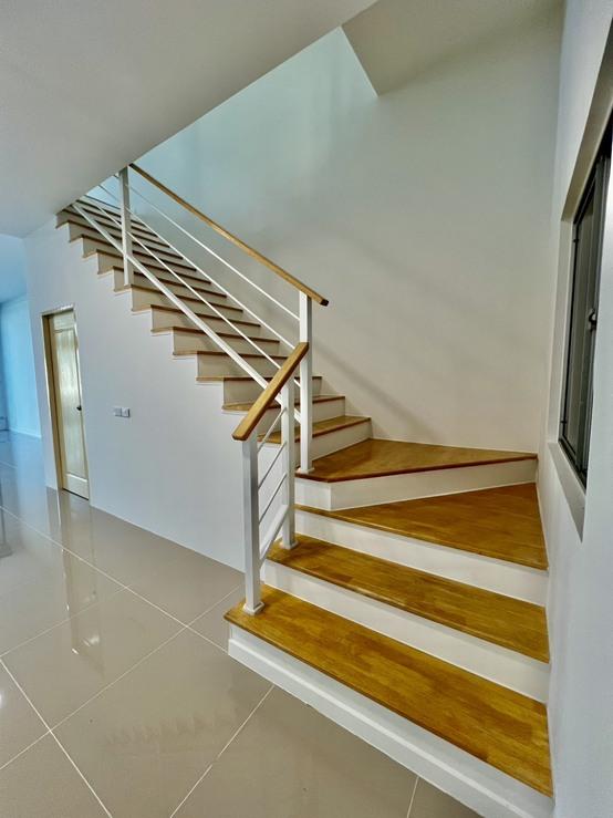 ขาย อาคารพาณิชย์ 3 ชั้น หน้ากว้าง 5.5 ม. ในซอยกันตนา นนทบุรี 4