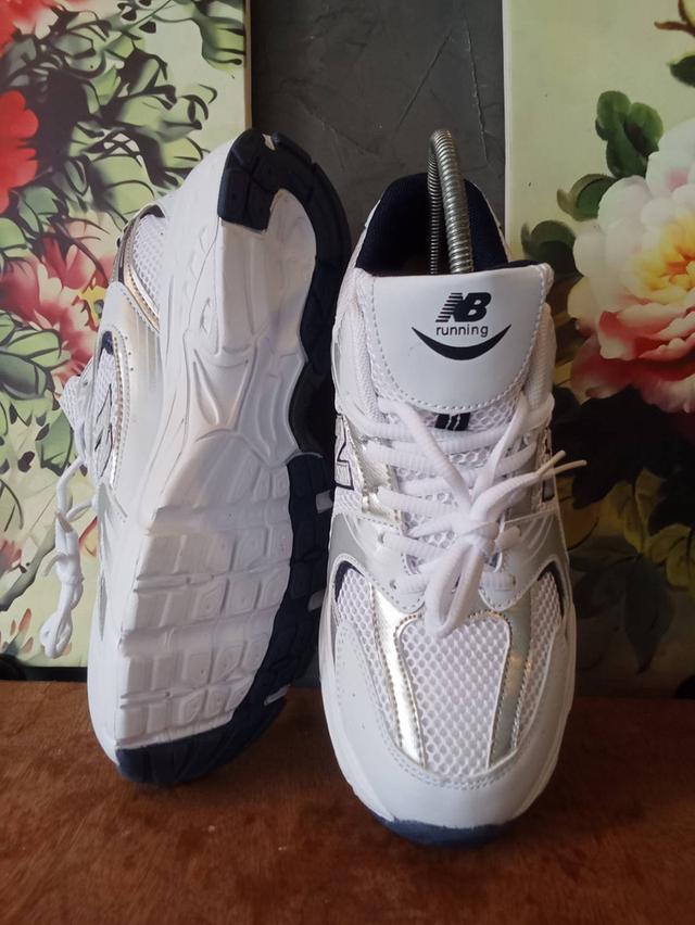 ืnew balance นิวบาลานซ์ 530 (เบอร์ 39) ขนาดความยาว 24.5 cm. เบอร์ 38 ใส่ได้พอดี งานมือหนึ่ง รูปย่อยที่ 4