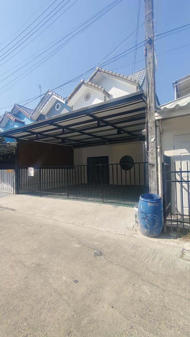 ขายทาวเฮ้าส์หลังมุม รีโนเวทใหม่พร้อมอยู่ 4