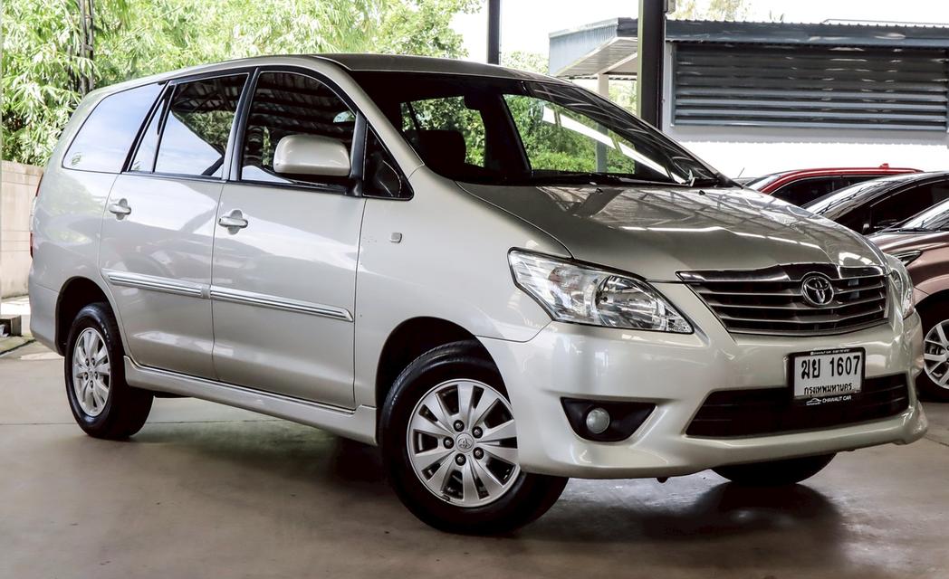 2012 TOYOTa INNOVA 2.0 G เบนซิน 3