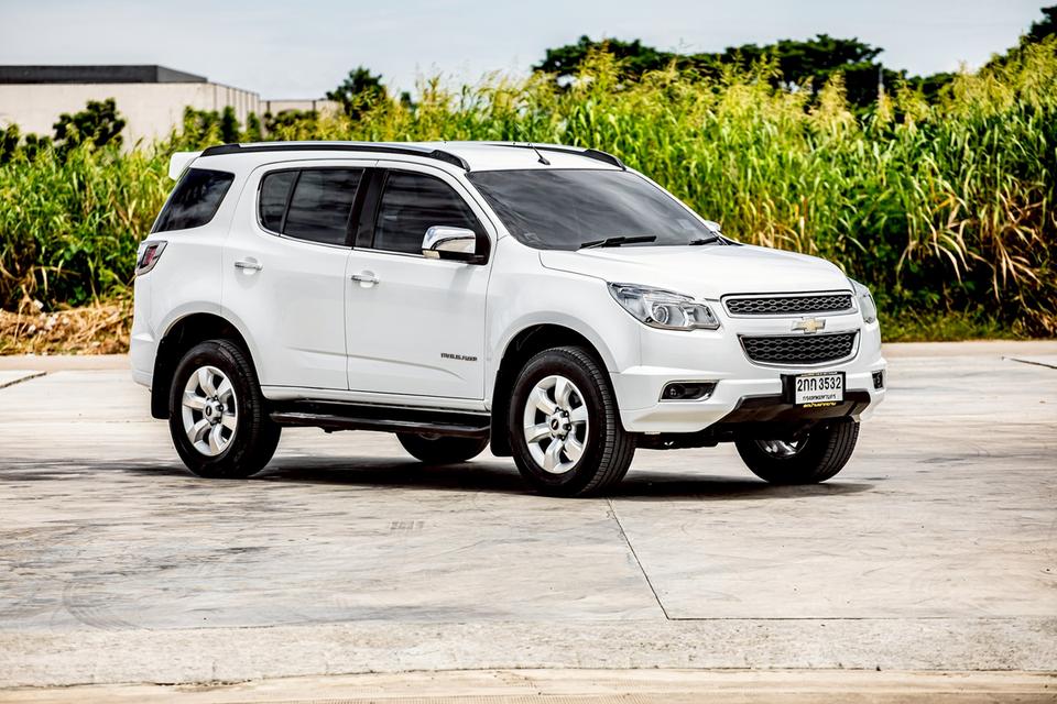CHEVROLET TRAILBLAZER 2.8 LTZ 4WD ปี 2013 สึขาว ดีเซล 7 ที่นั่ง 4