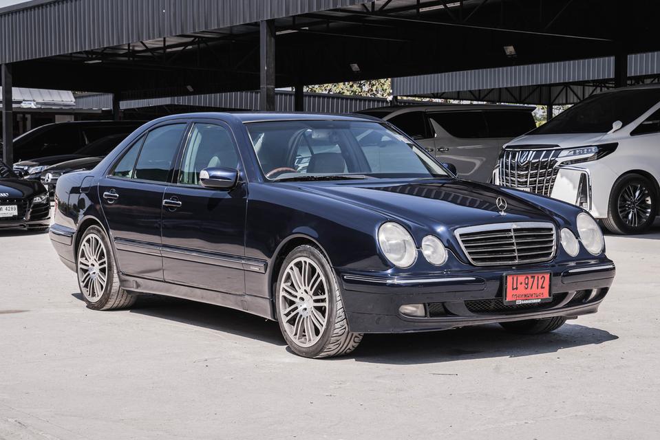 รหัสรถ 67GG2580 🚨 Mercedes-Benz E230 EL (W210) เกียร์ออโต้ ปี 1996 🚨