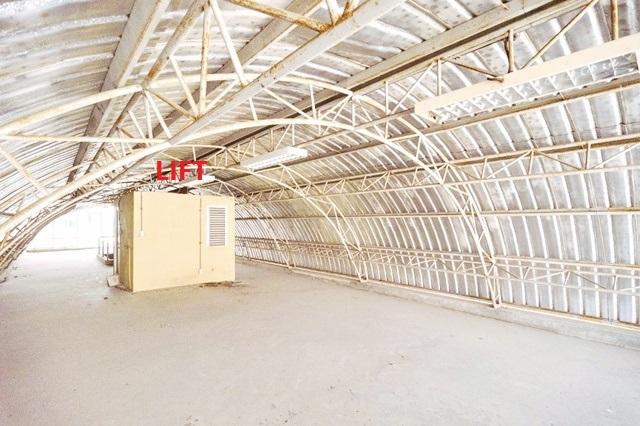 ตลาดไอยรา 600ม. โชว์รูม อาคารให้เช่า มีลิฟต์ ชั้น1-3 ใกล้แม็คโคร คลองหลวง 400ม. 3 นอน 5 น้ำ ใกล้แม็คโคร อาคาร 4 ชั้น ตลา 6