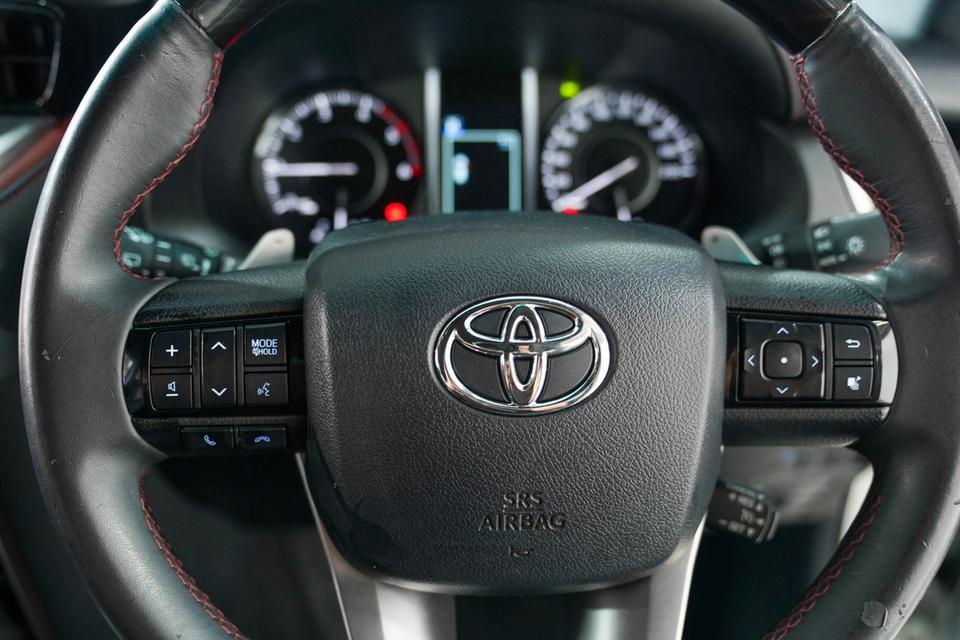 2021 TOYOTA FORTUNER 2.4 LEGENDER AT รูปที่ 10