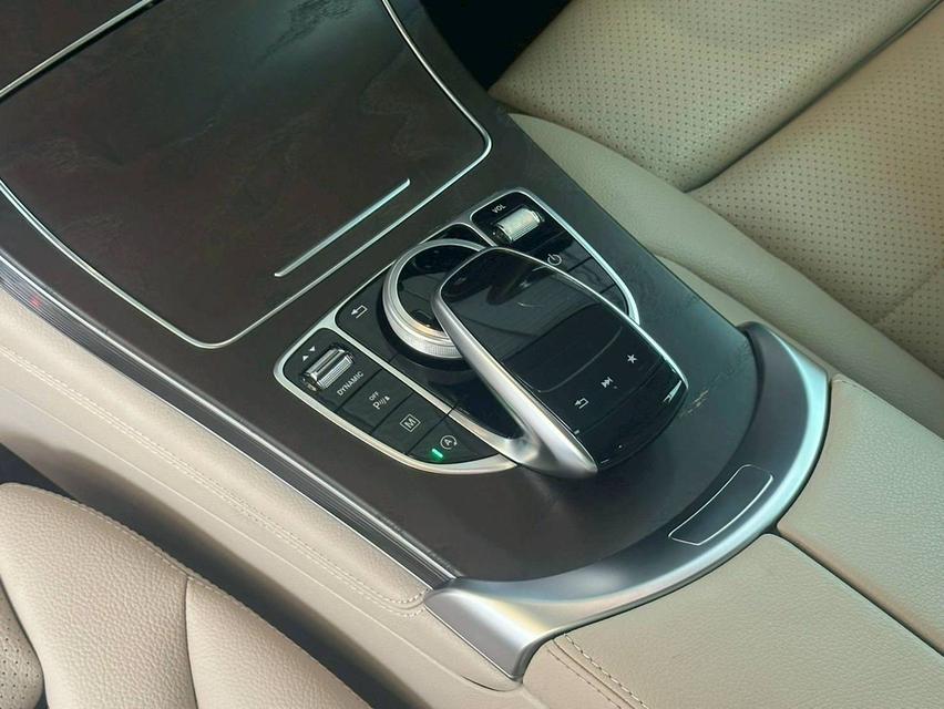 Mercedes Benz GLC250d Off-road CKD (W253) ปี 2018 จด 2019   15
