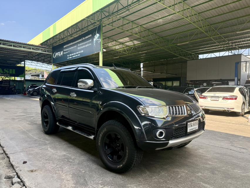 รหัสรถ CH9056 pajero 2.5 gls สีเทาดำ
