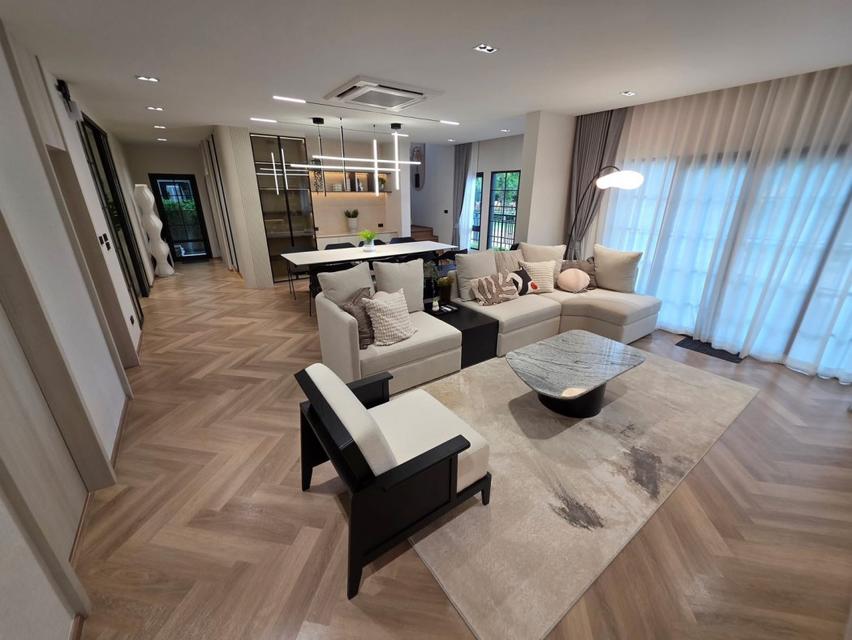ให้เช่าบ้านเดี่ยว Centro Bangna : เซนโทร บางนา 4 นอน 5 น้ำ 2 ชั้น 2