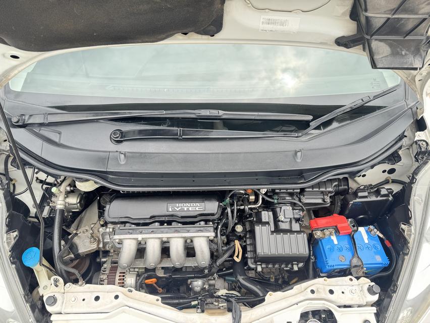 HONDA JAZZ GE AUTO TOP SV IVTEC 19