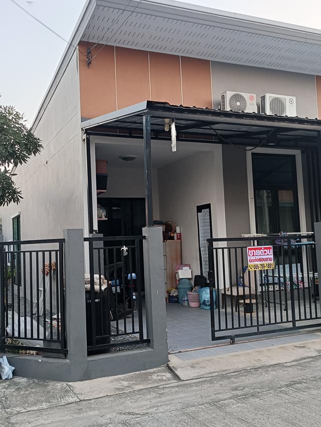 ขายด่วนทาวน์โฮมชั้นเดียว 3