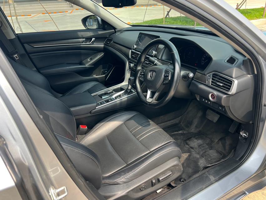 HONDA ACCORD G10   Sedan MY19 11