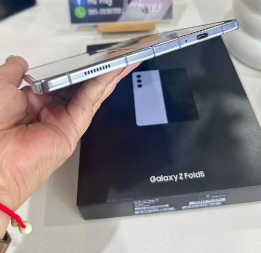 โทรศัพท์ Samsung Galaxy Z Fold 5  4