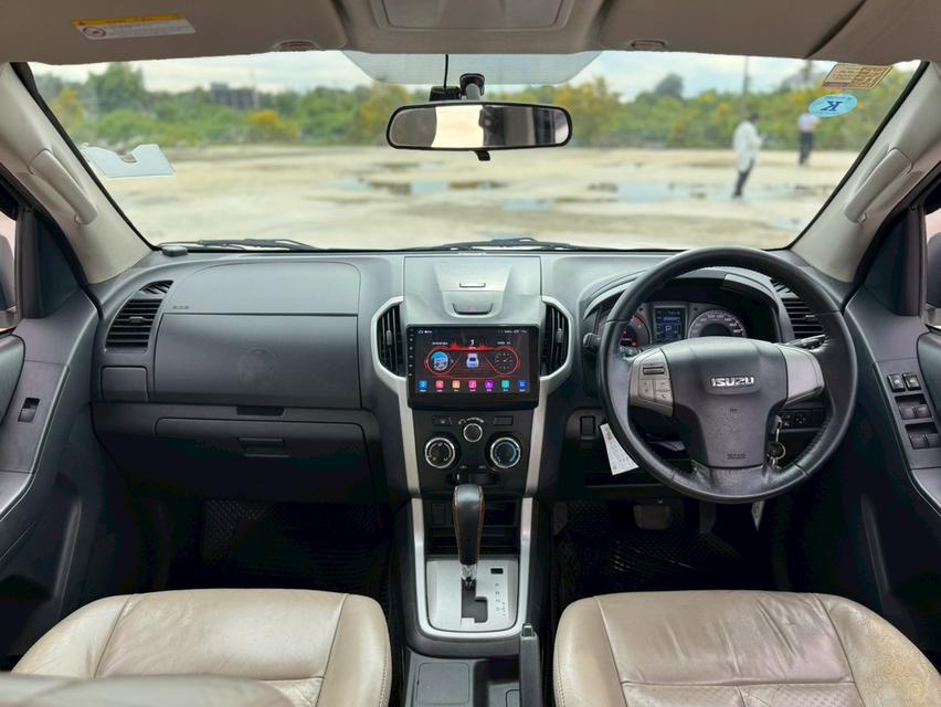 ISUZU MUX Y 14 Wagon 4dr 7st Auto 5sp RWD 2.5DCT(VGS,DVD) สีขาว ออโต้  14