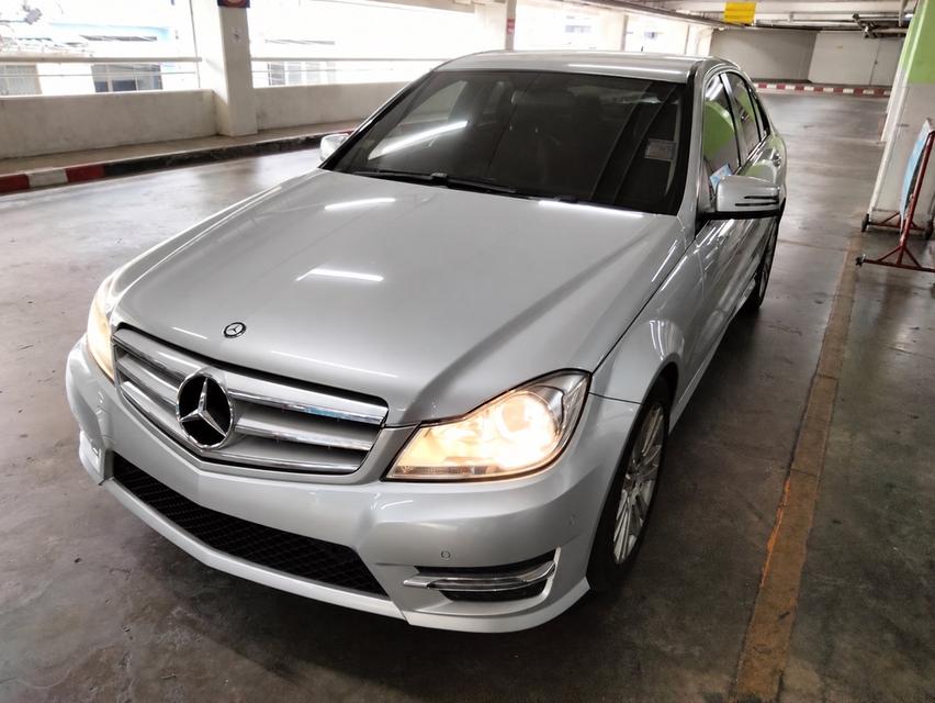 Mercedes-Benz C200 CGI (W204 Facelift) ปี 2013 จดปี 14