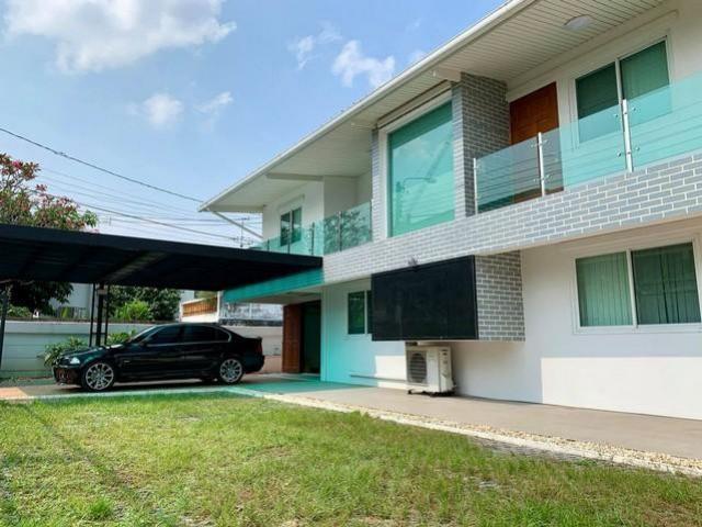 ให้เช่าบ้านเดี่ยว 2 ชั้น 80 ตรว. 5 ห้องนอน ถนนเสนานิคม-โชคชัย 4 ใกล้ MRT เสนานิคม 1