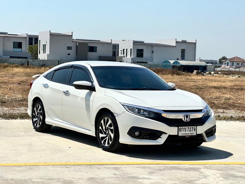 #HONDA NEW CIVIC (FC) 1.8EL ปี2017 สีขาว เกียร์ออโต้ เครื่องเบนซิน 3