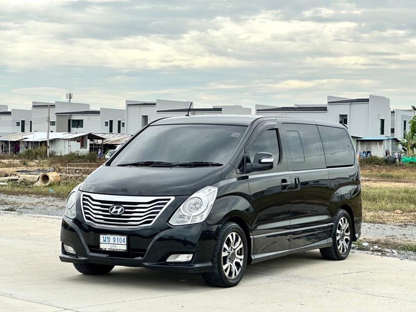 2016 Hyundai h1 4