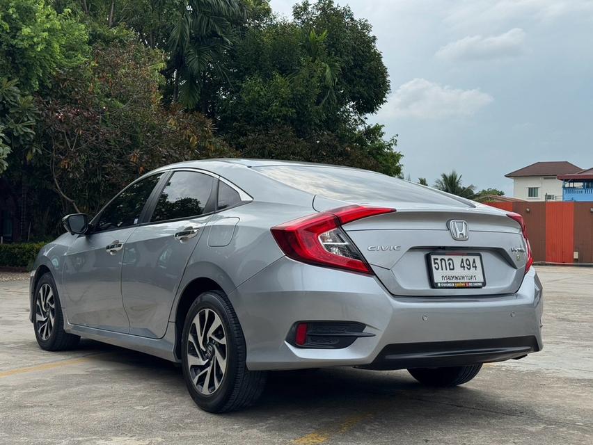 Honda Civic 1.8EL I-Vtec ปี 2017 AT สีเทา รูปที่ 6