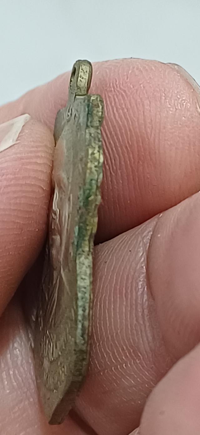 เหรียญหลวงปู่ทวด วัดช้างให้ ปี 2508รุ่นเลื่อนสมณศักดิ์ (ตัวตัดนิยม) รูปที่ 9