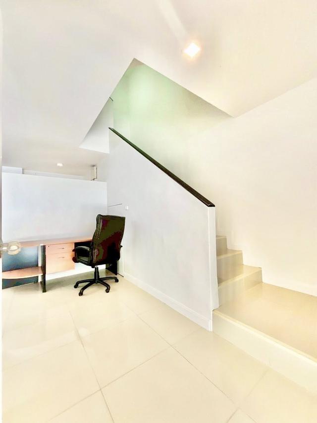 ให้เช่าทาวน์โฮมออฟฟิศ 3 ชั้น ตลาดใจโต บางเสาธง สมุทรปราการ  พร้อมอุปกรณ์ 10