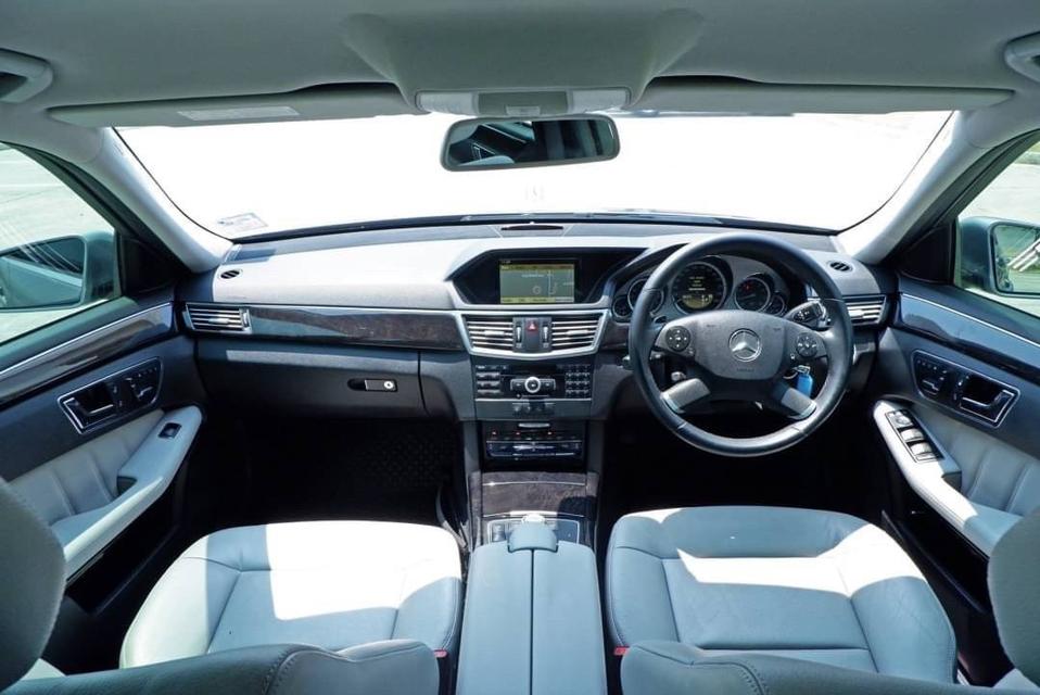 รหัสรถ CAT3395 2012. MERCEDES-BENZ E250 Avantgarde W212 CGI 1.8 รุ่นท๊อปสุด