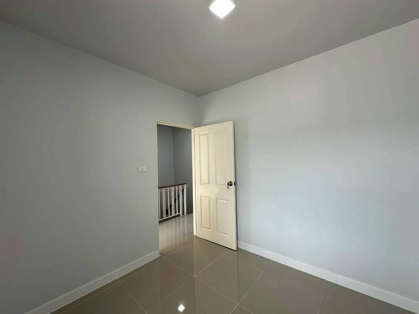 หมู่บ้านเดอะคัลเลอร์ส รังสิต-คลอง 4 ถนนรังสิต – นครนายก ต.ลาดสวาย อ.ลำลูกกา จ.ปทุมธานี 14