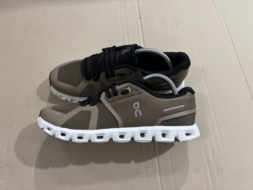 รองเท้ามือสองของเเท้