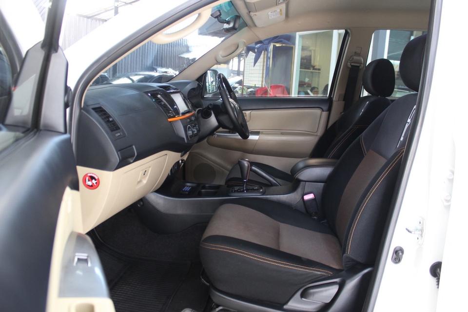 รหัสรถ JRS811 Toyota Vigo Champ TRD ปี 2014 9
